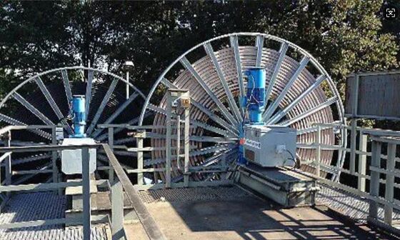 Motor-driven Reels Retractable Hose Reel 250A Kabel Reel Drum Untuk aplikasi yang lebih tinggi dari 100 kW